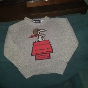 GAP Peanuts snoooy sweater